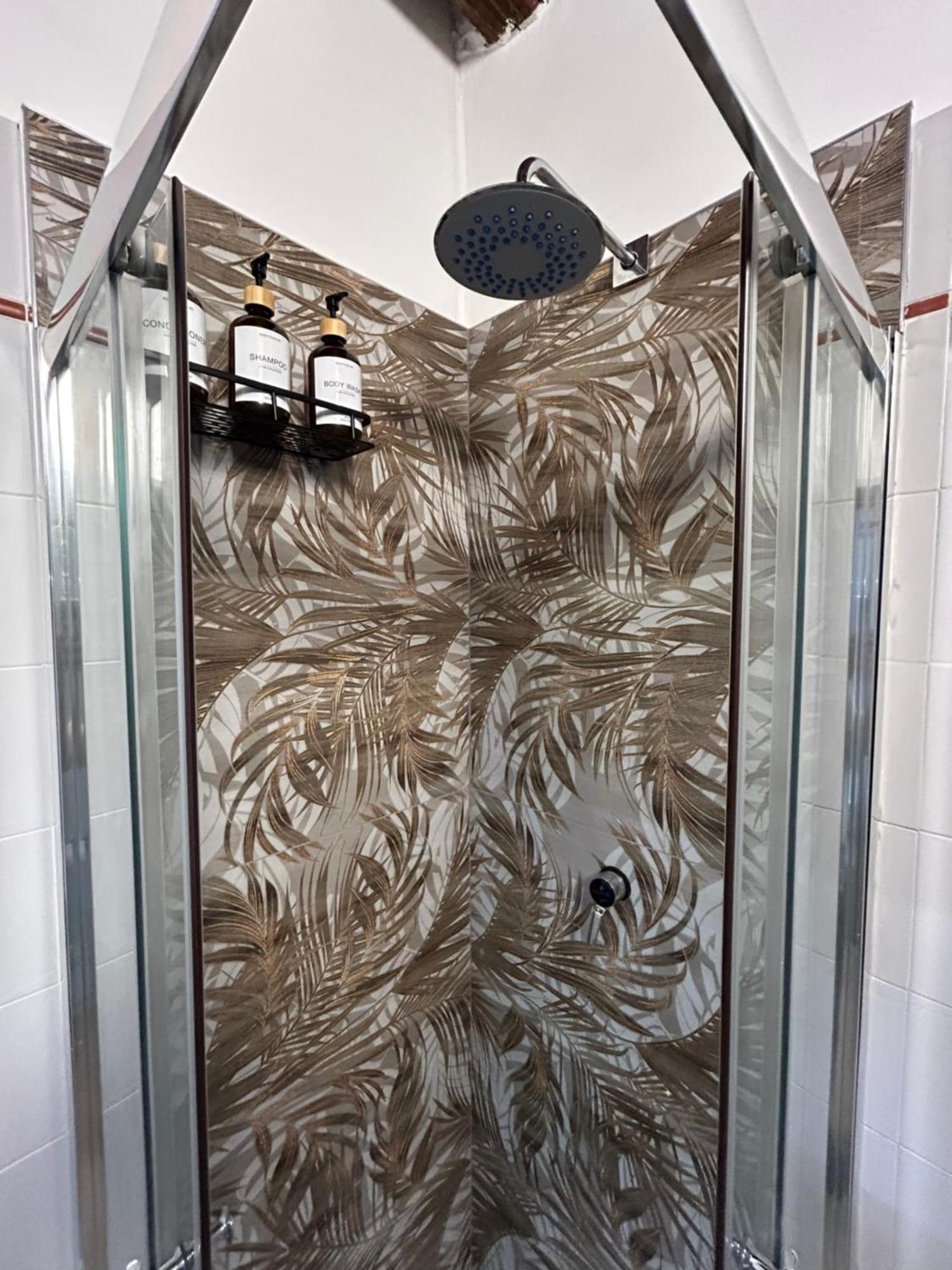 Wood 32 Family -Apartment Rovigo Buitenkant foto