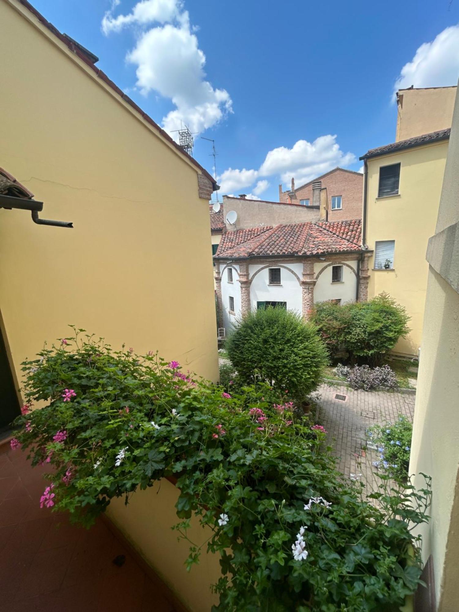 Wood 32 Family -Apartment Rovigo Buitenkant foto