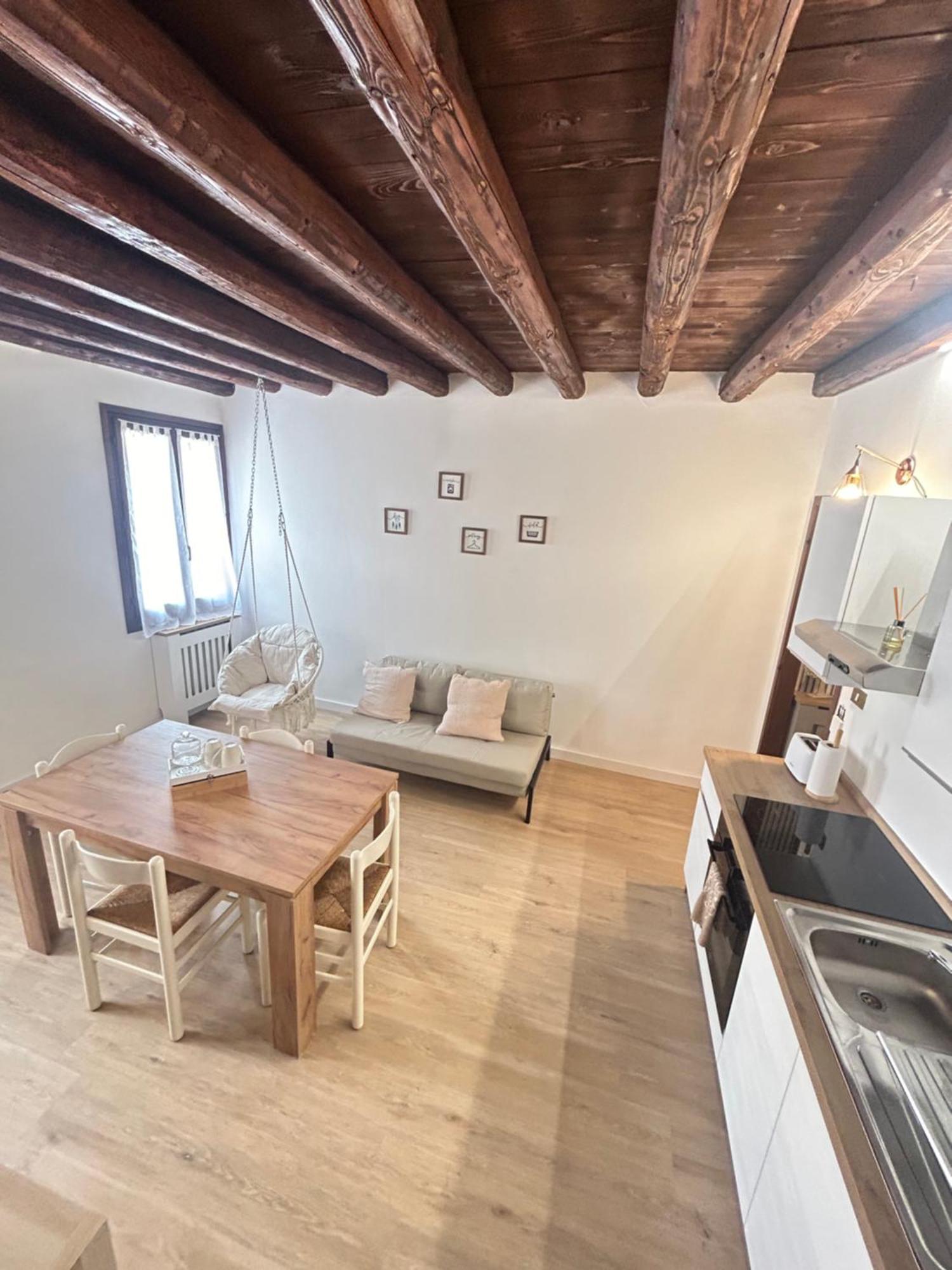 Wood 32 Family -Apartment Rovigo Buitenkant foto