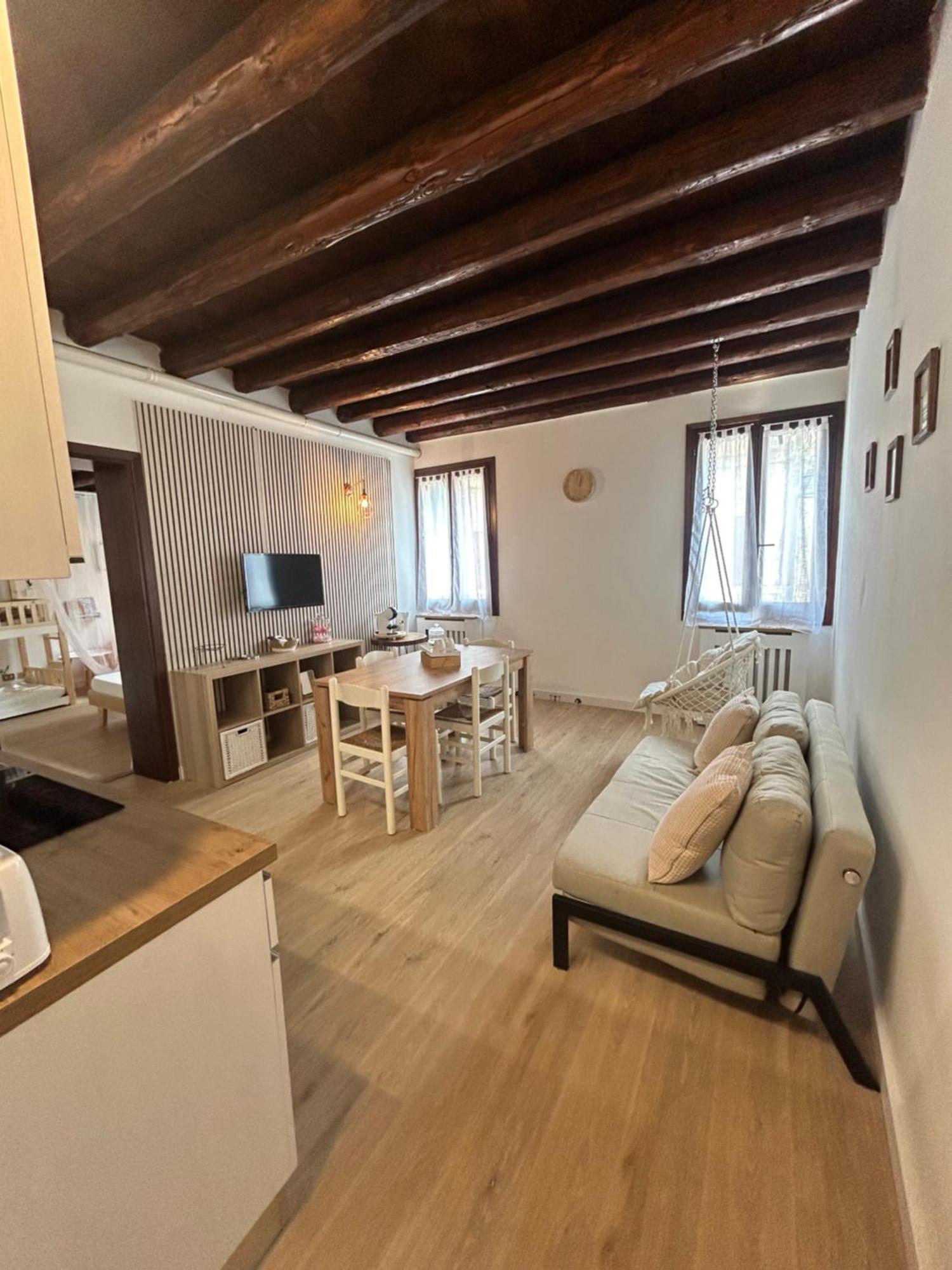 Wood 32 Family -Apartment Rovigo Buitenkant foto